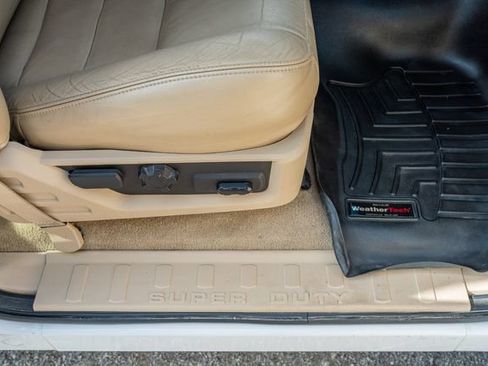 Used 2008 Ford F250 Lariat image 42