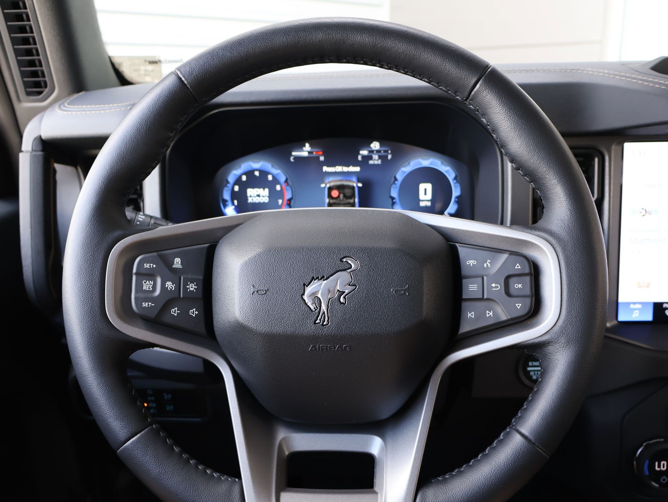 Used 2025 Ford Bronco Badlands AWD/4WD image 16
