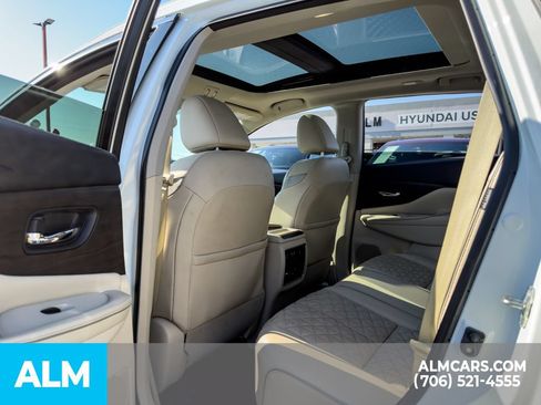 Used 2019 Nissan Murano Platinum w/ Cargo Package FWD image 18