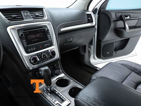 Used 2014 GMC Acadia SLT image 62