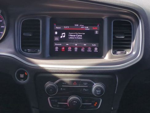 Used 2021 Dodge Charger SXT image 28