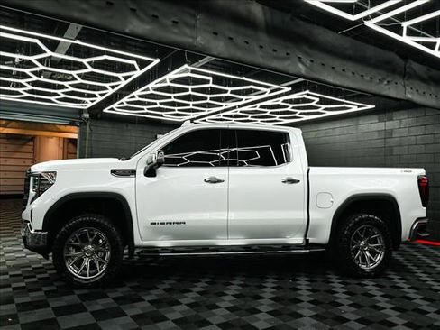 New 2026 GMC Sierra 1500 SLT w/ SLT Premium Plus Package image 14