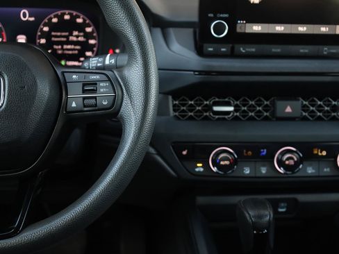 Used 2023 Honda Accord EX image 32