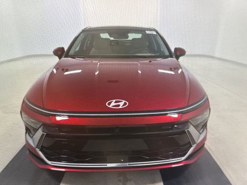Used 2025 Hyundai Sonata Limited FWD image 11