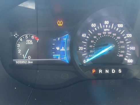 Used 2018 Ford Edge Titanium w/ Equipment Group 301A FWD image 20