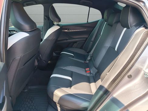 Used 2025 Toyota Camry SE image 27