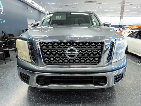 Used 2017 Nissan Titan SV AWD/4WD image 2
