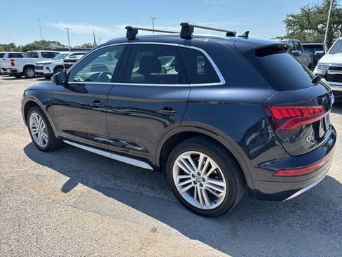 Used 2019 Audi Q5 2.0T Premium Plus w/ Premium Plus Package AWD/4WD image 4