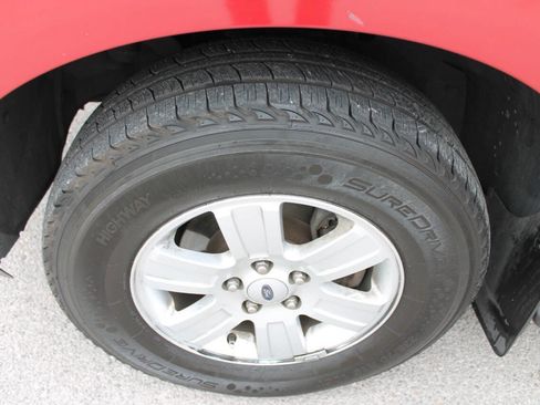 Used 2008 Ford Explorer XLT image 17