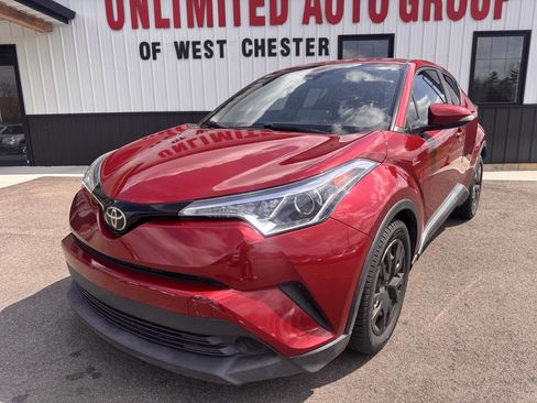 Used 2019 Toyota C-HR LE image 2