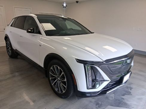 Certified 2024 Cadillac Lyriq Sport AWD/4WD image 1