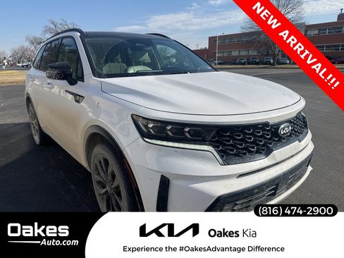 Certified 2021 Kia Sorento SX image 1