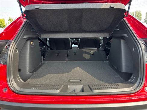 New 2026 Chevrolet Trax RS w/ Driver Confidence Package image 27