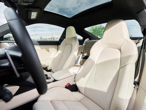 Used 2024 Porsche 911 Turbo S image 39