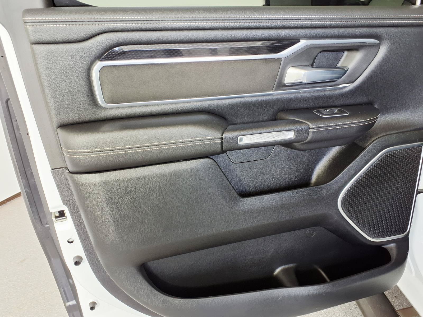 Used 2021 RAM 1500 Laramie w/ Sport Appearance Package RWD image 9