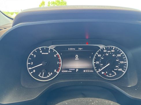 Used 2023 Nissan Rogue SV FWD image 10
