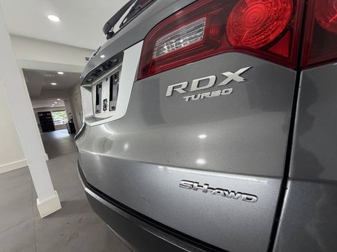 Used 2010 Acura RDX SH-AWD w/ Technology Package image 8