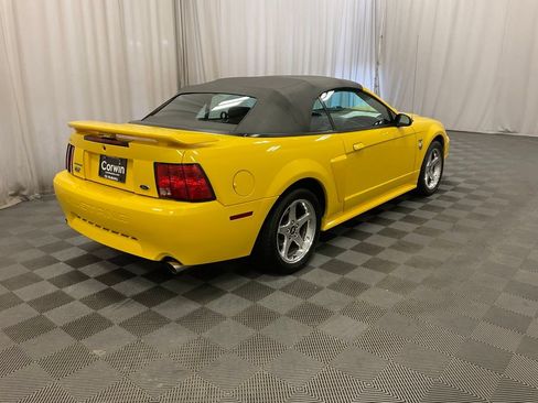 Used 2004 Ford Mustang GT RWD image 12