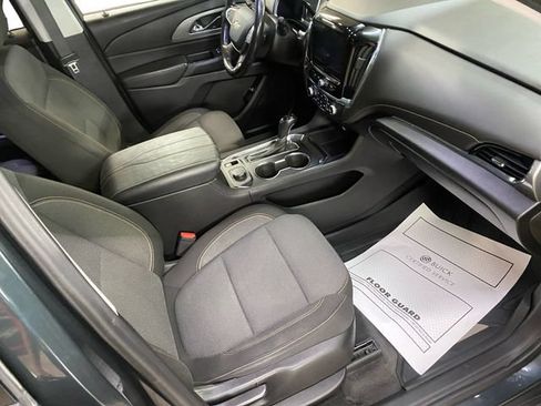 Used 2018 Chevrolet Traverse LT w/ LPO, Floor Liner Package AWD/4WD image 17