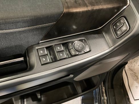 Used 2021 Ford F150 Lariat image 28