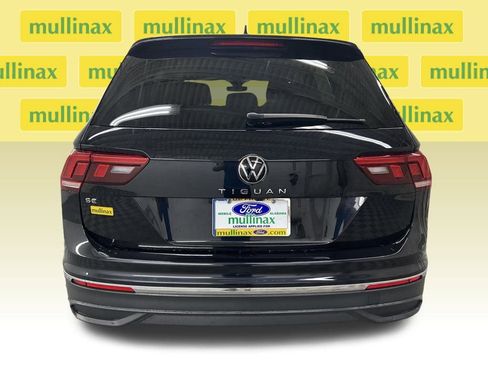 Used 2024 Volkswagen Tiguan SE image 8