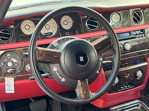 Used 2010 Rolls-Royce Phantom Coupe image 20