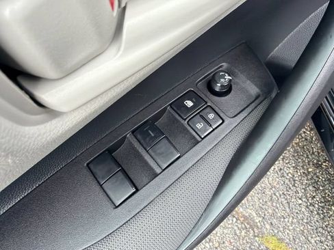 Used 2025 Toyota Corolla LE FWD image 23