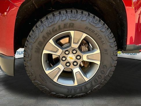 Used 2020 Chevrolet Colorado Z71 AWD/4WD image 27