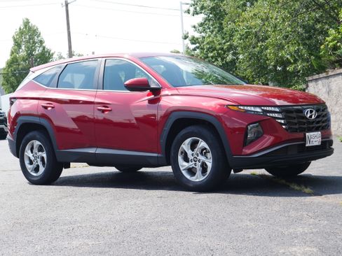 Used 2024 Hyundai Tucson SE AWD/4WD image 9