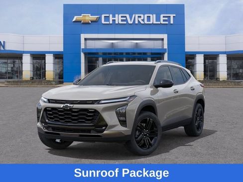 New 2026 Chevrolet Trax ACTIV w/ Sunroof Package FWD image 7