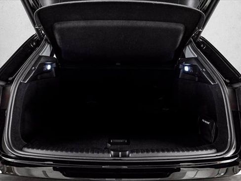 Used 2023 Audi Q4 e-tron Premium Plus w/ Premium Plus AWD/4WD image 6