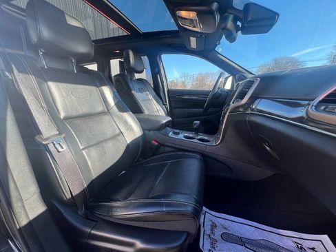 Used 2015 Jeep Grand Cherokee Overland w/ Advanced Technology Group image 33