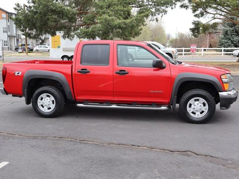Used 2005 Chevrolet Colorado LS image 3