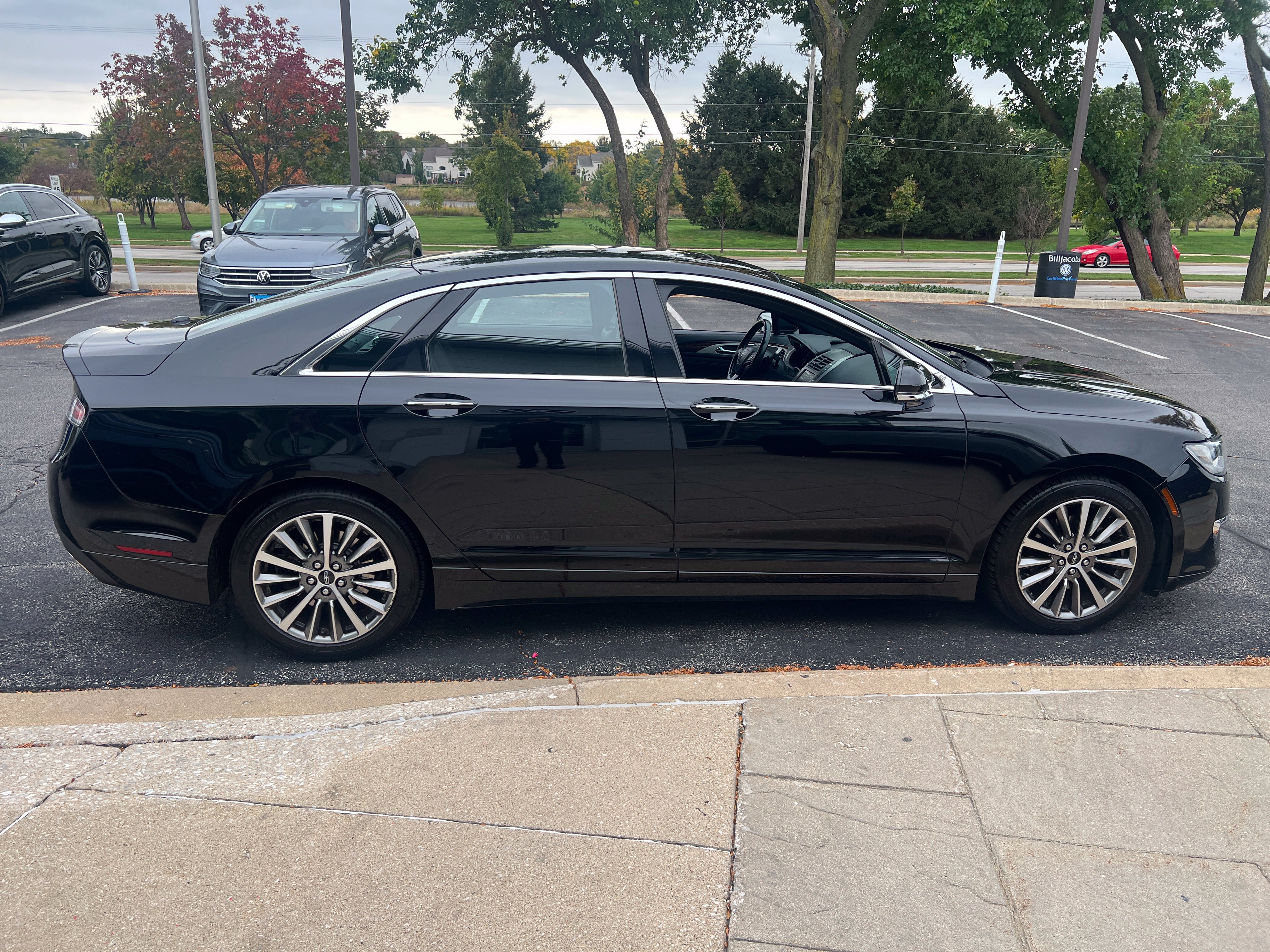 Used 2018 Lincoln MKZ Select w/ Select Plus Package FWD image 34