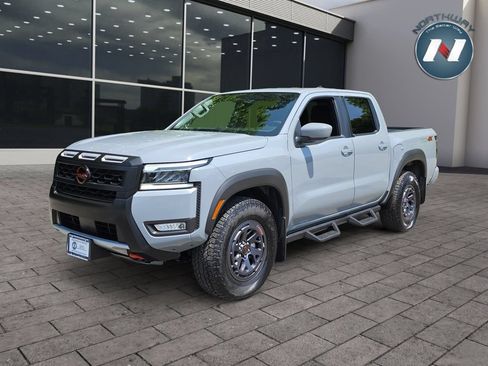 Used 2025 Nissan Frontier PRO-4X AWD/4WD image 1
