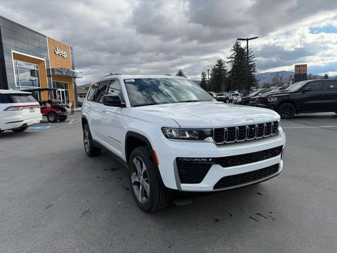 New 2026 Jeep Grand Cherokee L Limited w/ Luxury Tech Group II AWD/4WD image 2