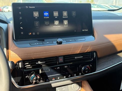 New 2026 Nissan Rogue Platinum image 11