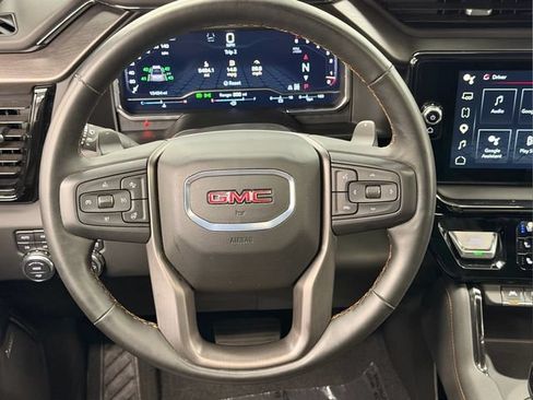 Used 2024 GMC Sierra 1500 AT4 w/ Technology Package AWD/4WD image 32