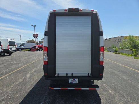 Used 2024 RAM ProMaster 3500 w/ Delivery Van Package image 4
