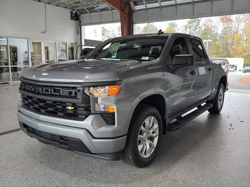 New 2026 Chevrolet Silverado 1500 Custom image 3