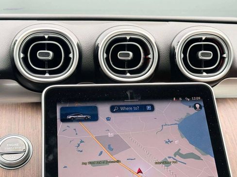 Used 2024 Mercedes-Benz CLE 300 4MATIC Coupe image 35