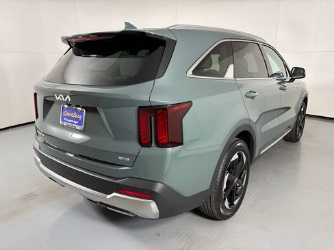 New 2026 Kia Sorento EX AWD/4WD image 8