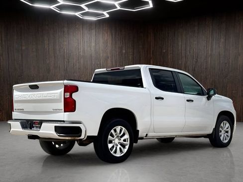 Used 2023 Chevrolet Silverado 1500 Custom RWD image 2