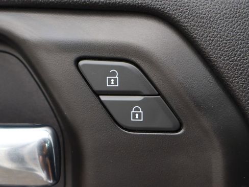Used 2024 Chevrolet Silverado 1500 Custom RWD image 17