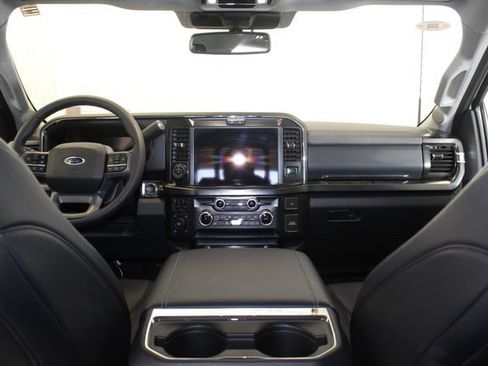 Used 2026 Ford F350 Lariat w/ Lariat Ultimate Package AWD/4WD image 19