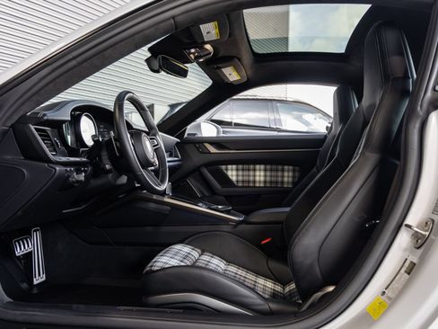 Certified 2025 Porsche 911 Turbo S AWD/4WD image 41