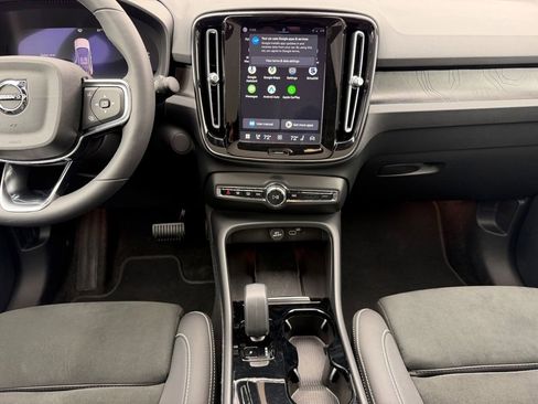 Certified 2023 Volvo C40 P8 Recharge Ultimate AWD/4WD image 22