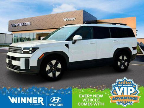 New 2025 Hyundai Santa Fe SEL image 2