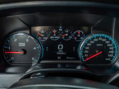 Used 2018 GMC Sierra 2500 Denali w/ Duramax Plus Package AWD/4WD image 25