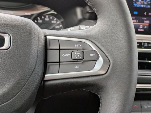 New 2026 Jeep Compass Latitude AWD/4WD image 26